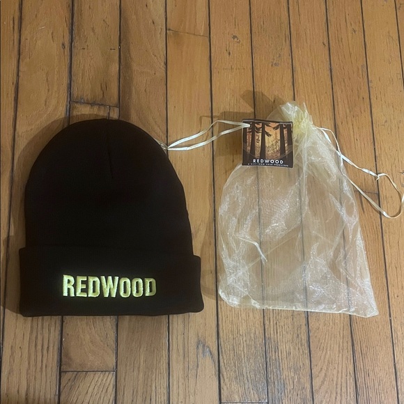 Redwood Accessories - Redwood Broadway Beanie 2025 NEW Idina Menzel from Opening Night
